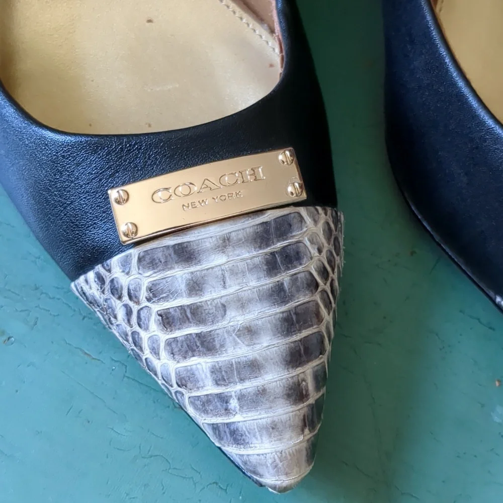 Coach Zan Two Tone Black/ Snake Skin heels Size 9 - Picture 2 of 16